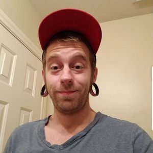 Meet your Posher, Derek